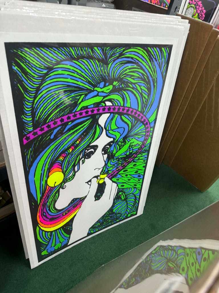 POSTERS WITH CARDBOARD BACK – EAZY WHOLESALE