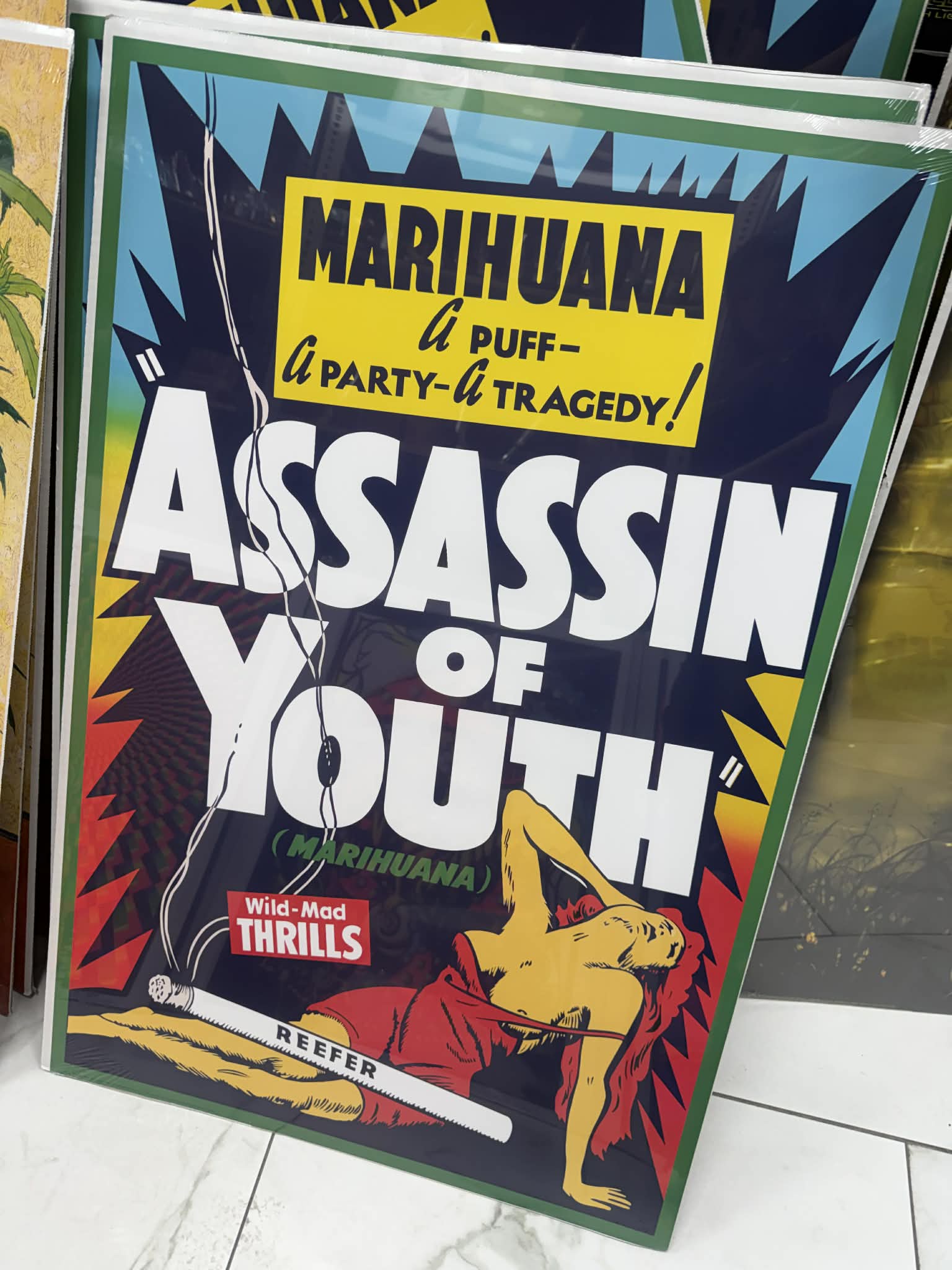 POSTERS WITH CARDBOARD BACK