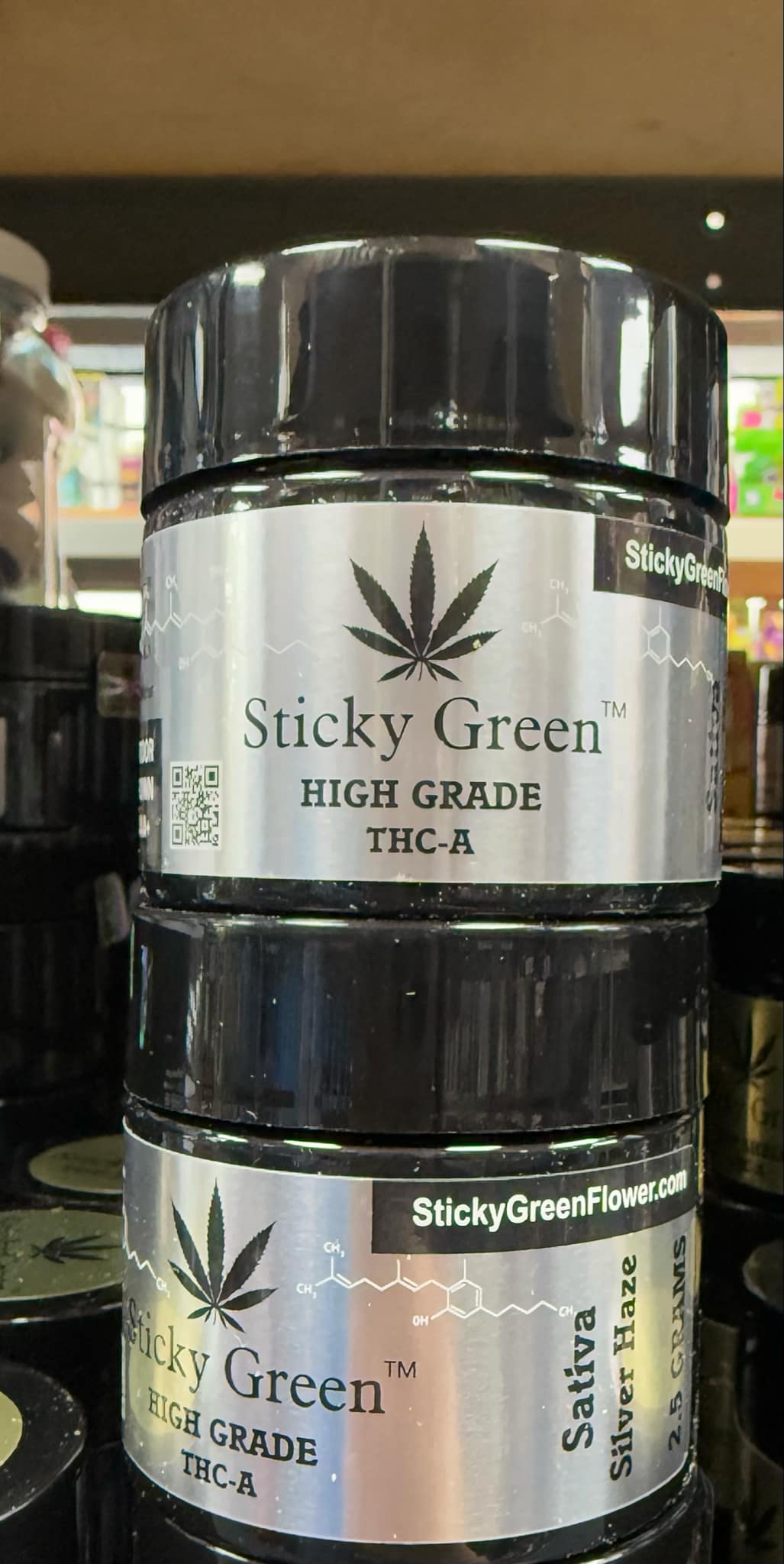 STICKY GREEN HIGH GRADE 2.5G FLOWER JAR