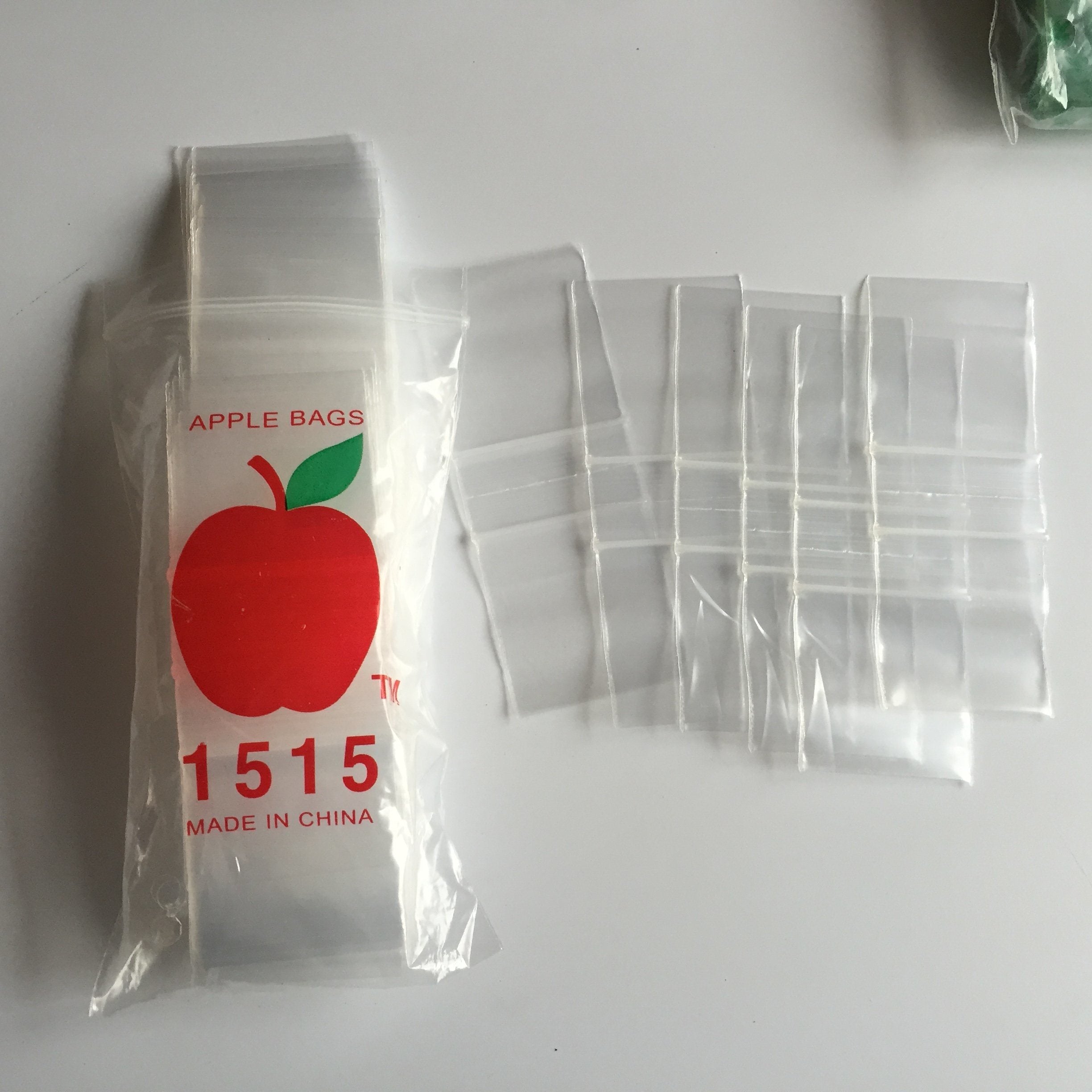 APPLE BAGS 1 1/2" X 1 1/2" 1000 COUNT