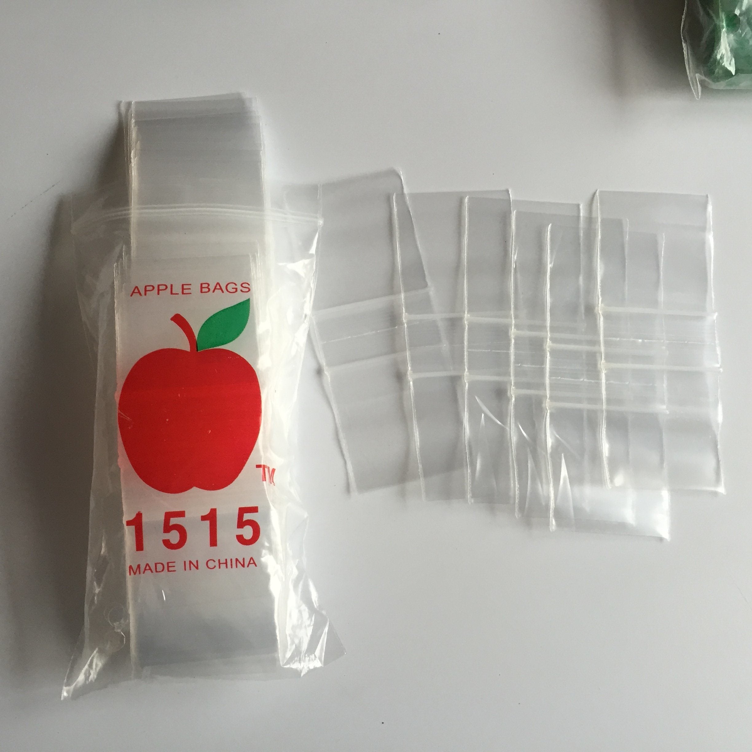 APPLE BAGS 5/8" X 5/8" 1000 COUNT