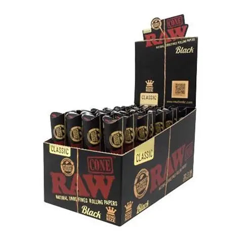 RAW BLACK CLASSIC CONES KING SIZE | 3PK | 32 CT