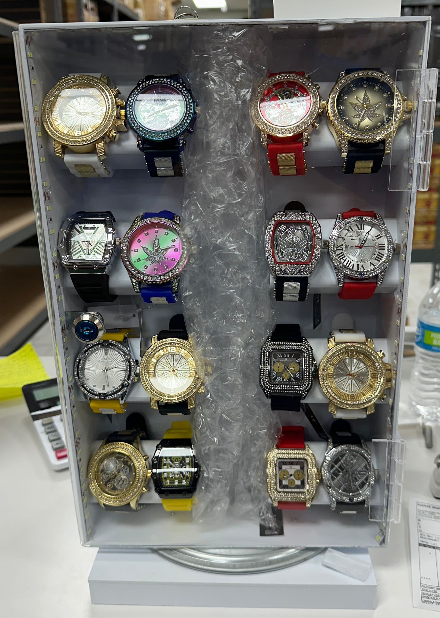 Watch Displa LED WATCH DISPLAY 32CT – EAZY WHOLESALE
