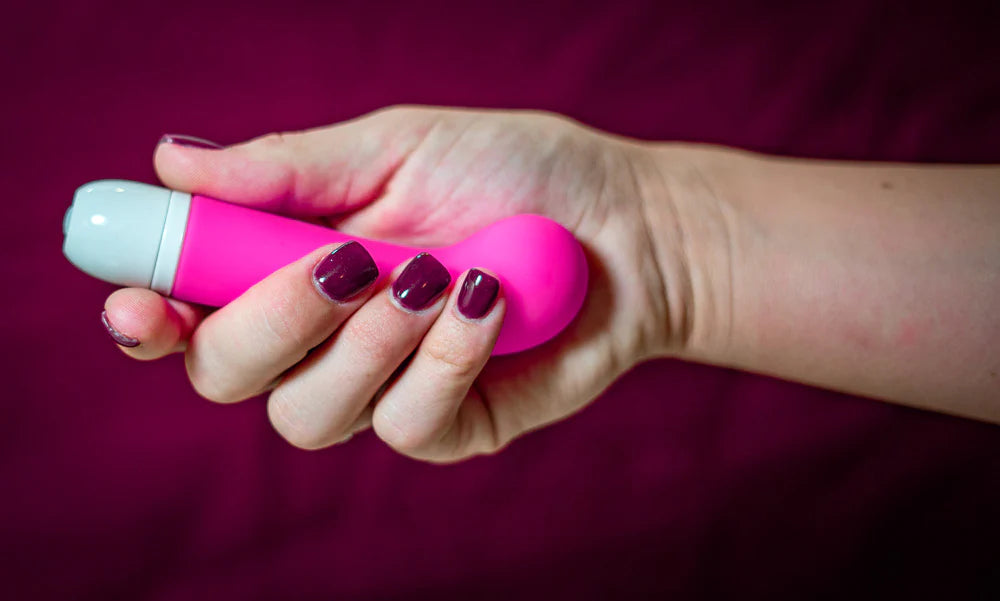 AVA SILICONE 15-FUNCTION MINI G-SPOT VIBE